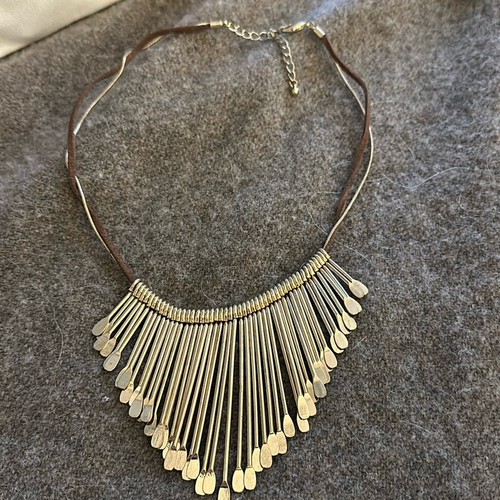 Good and leather statement necklace